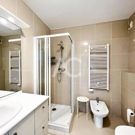 Apartment 2 Bedrooms With Sea View - Victoria Palace *